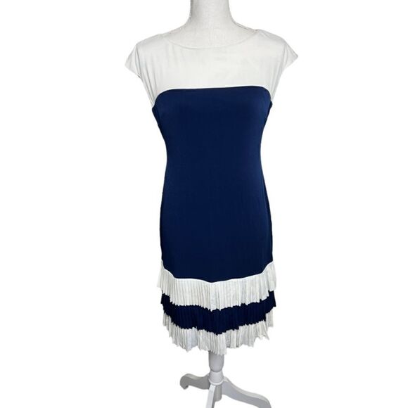 Donna Morgan Dresses & Skirts - DONNA MORGAN Blue And White Color Block Dress. Size 4